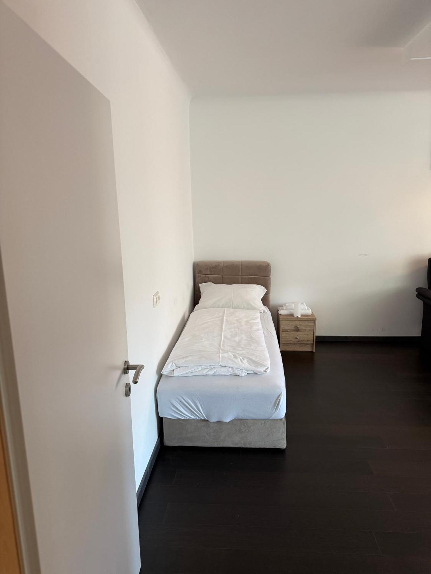 Apartment Schoene 3-br 1 Minute Zur U-bahn *